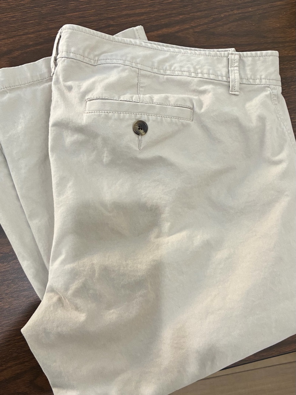 Old Navy Women's Capri / Cropped Khaki Chino Pants